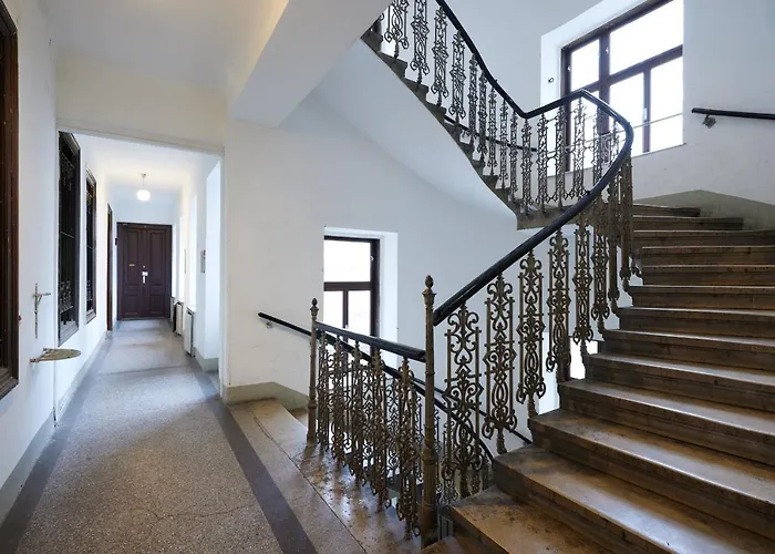 Close To Metro Iii Apartman